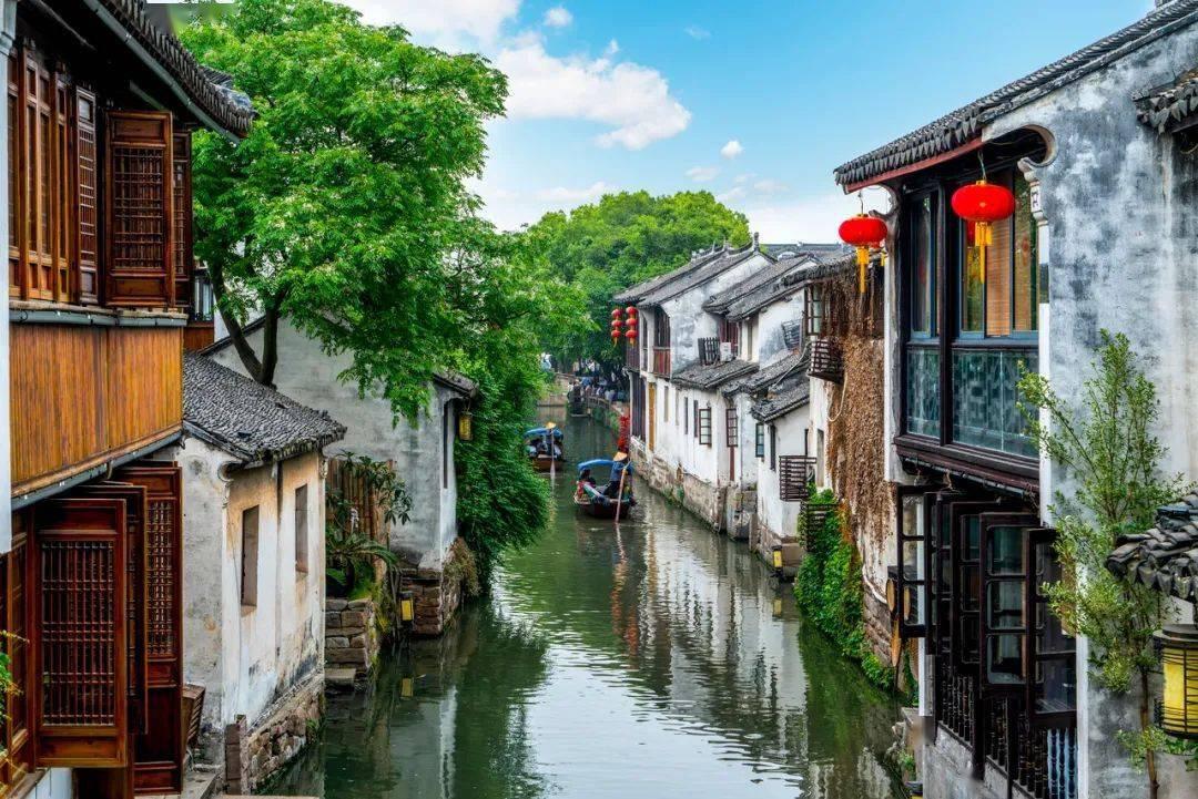开局“惨烈”,南京楼市要如何突围?